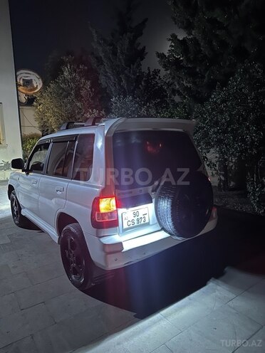 Mitsubishi Pajero io