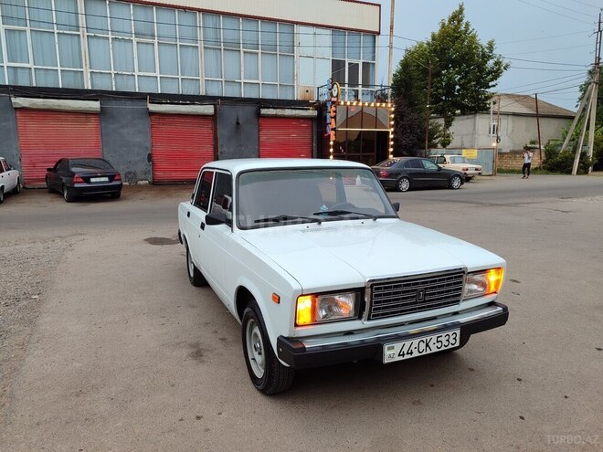 LADA (VAZ) 2107