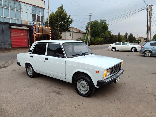 LADA (VAZ) 2107