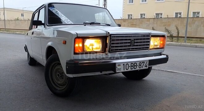 LADA (VAZ) 2107