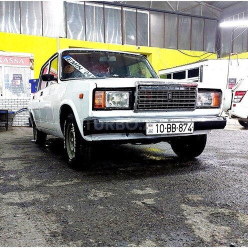 LADA (VAZ) 2107