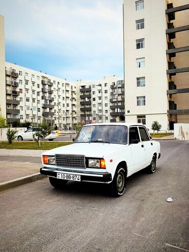 LADA (VAZ) 2107