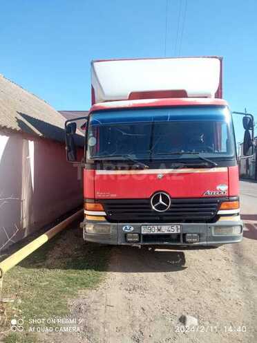 Mercedes Atego 812