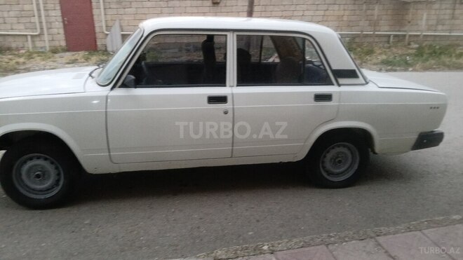 LADA (VAZ) 2107