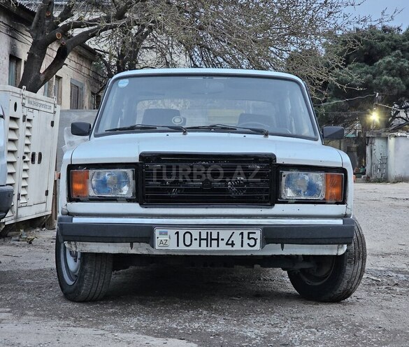 LADA (VAZ) 2107 1998, 99,000 km - 1.6 л - Salyan