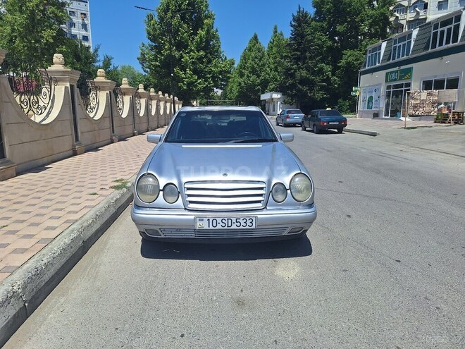 Mercedes E 280