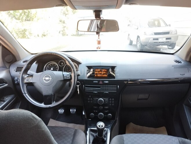 Opel Astra 2004, 250,000 km - 1.4 l - Sumqayıt