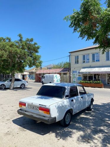 LADA (VAZ) 2107