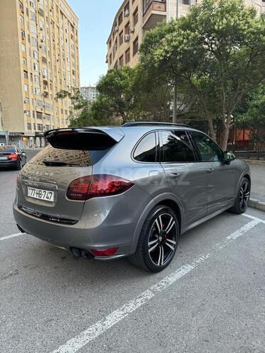 Porsche Cayenne GTS