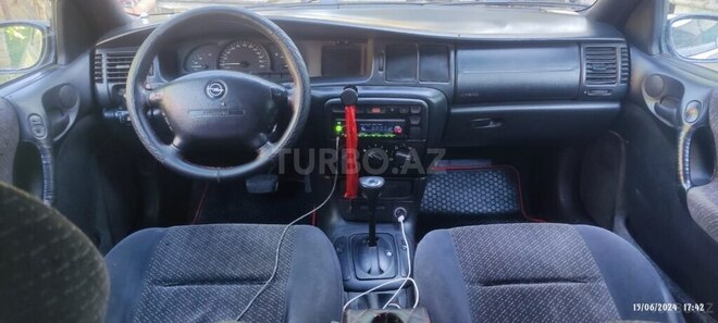 Opel Vectra 1996, 350,000 km - 2.0 l - Sumqayıt