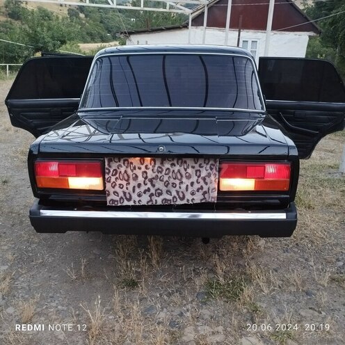 LADA (VAZ) 2107