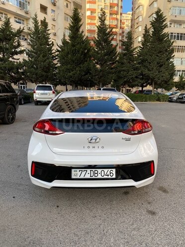 Hyundai IONIQ