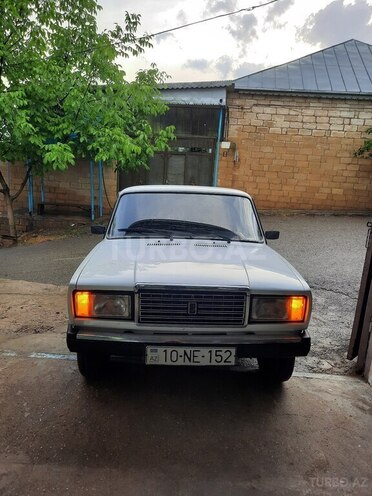 LADA (VAZ) 2107