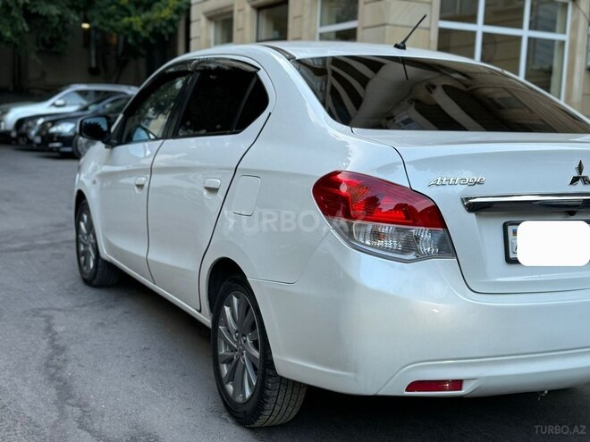 Mitsubishi Attrage 2015, 205,000 km - 1.2 l - Bakı