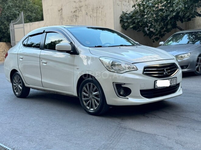 Mitsubishi Attrage 2015, 205,000 km - 1.2 l - Bakı