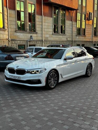 BMW 530