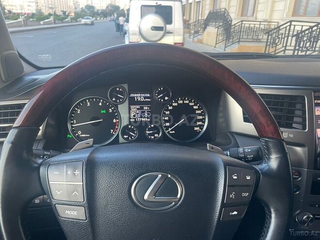 Lexus LX 570 2013, 172,000 km - 5.7 l - Bakı