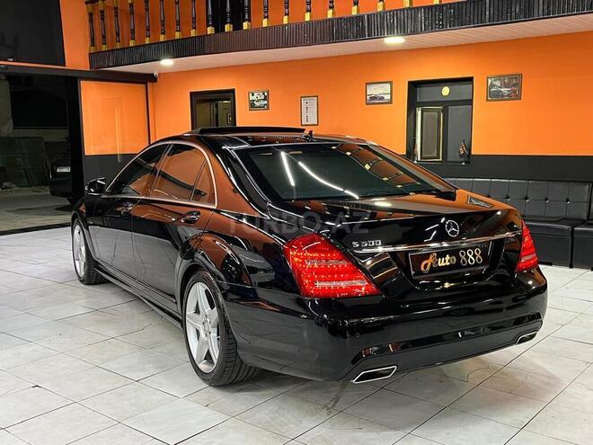 Mercedes S 500