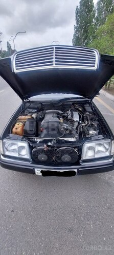 Mercedes E 220 1994, 353,000 km - 2.2 l - Bakı
