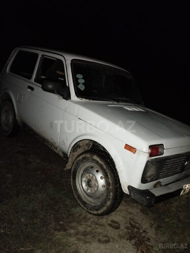 LADA (VAZ) Niva 2013, 180,000 km - 1.7 л - Salyan