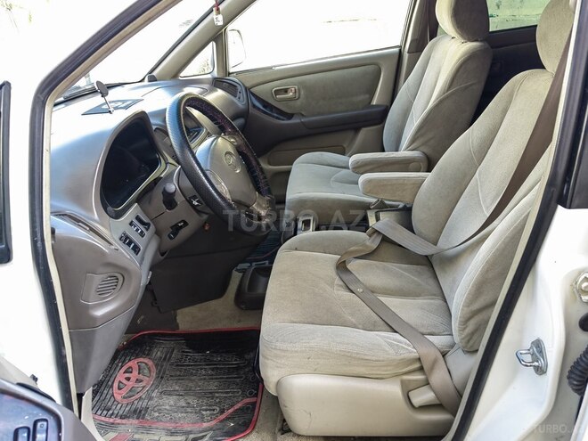 Toyota Harrier 2002, 313,352 km - 2.2 l - Bakı