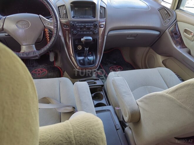 Toyota Harrier 2002, 313,352 km - 2.2 l - Bakı
