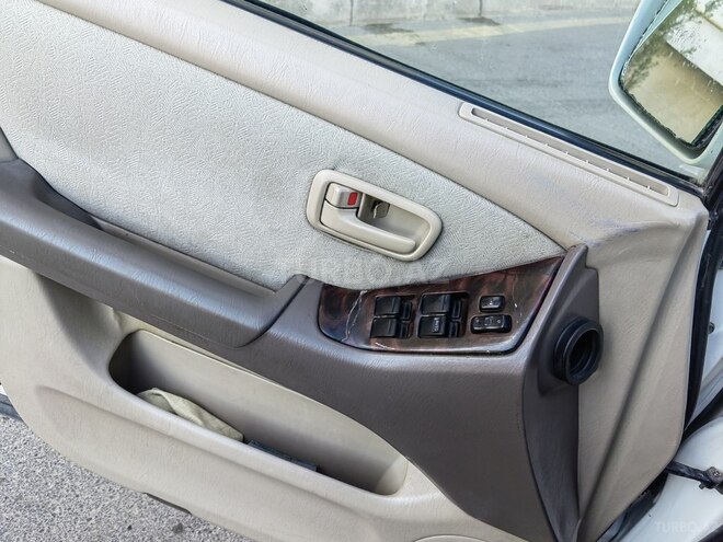 Toyota Harrier 2002, 313,352 km - 2.2 l - Bakı