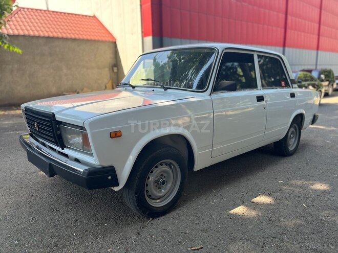 LADA (VAZ) 2107