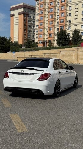 Mercedes C 200