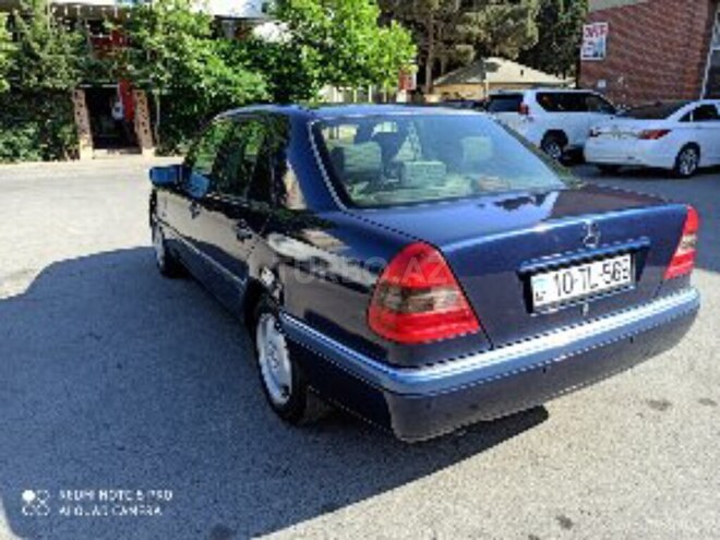 Mercedes C 180