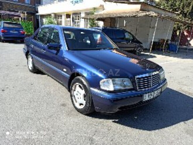 Mercedes C 180