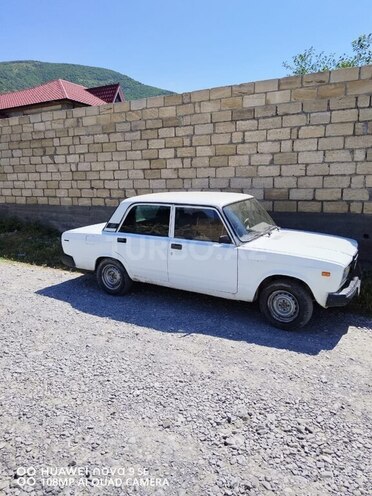 LADA (VAZ) 2107