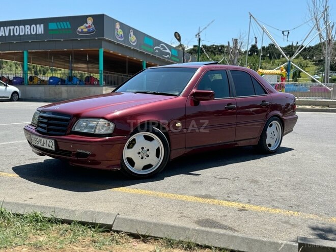 Mercedes C 230