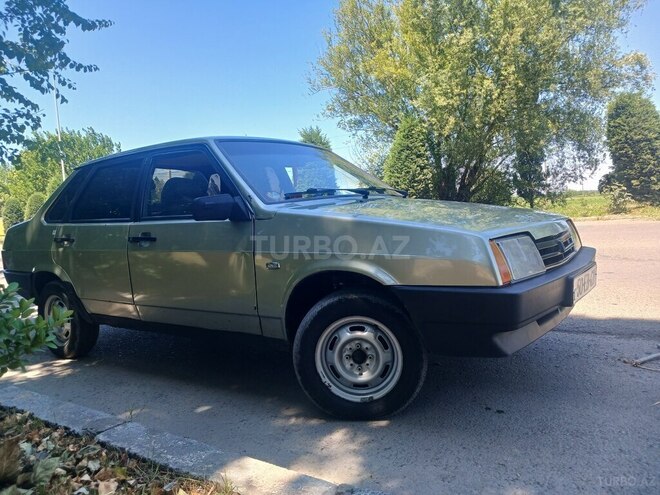 LADA (VAZ) 21099