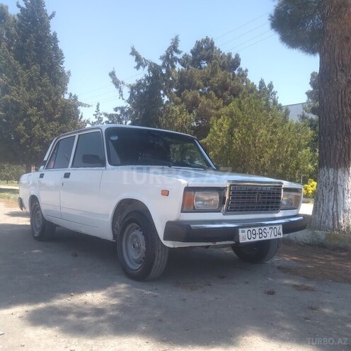LADA (VAZ) 2107 2003, 26,200 km - 1.5 l - Salyan