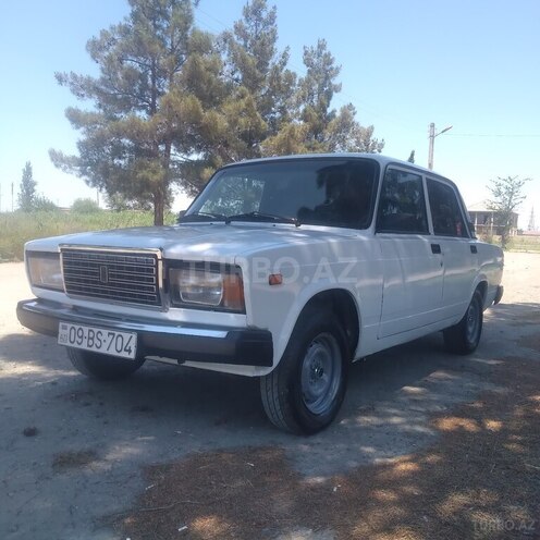LADA (VAZ) 2107 2003, 26,200 km - 1.5 l - Salyan