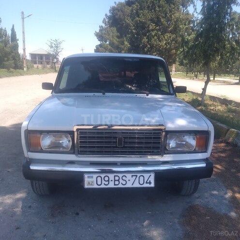 LADA (VAZ) 2107 2003, 26,200 km - 1.5 l - Salyan