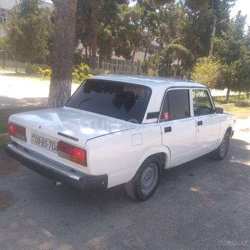 LADA (VAZ) 2107 2003, 26,200 km - 1.5 l - Salyan