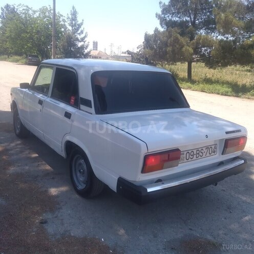 LADA (VAZ) 2107 2003, 26,200 km - 1.5 l - Salyan