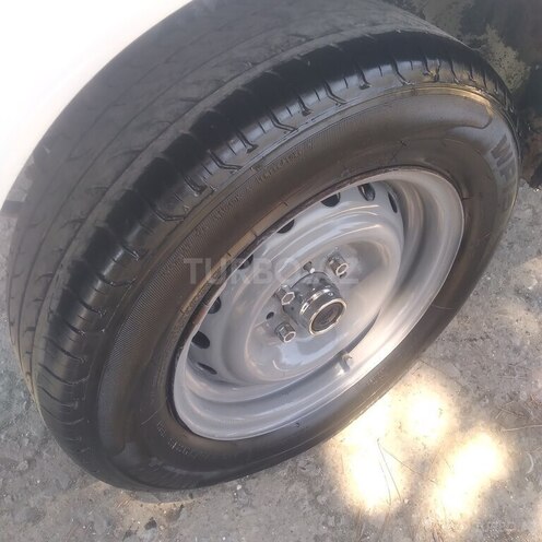 LADA (VAZ) 2107 2003, 26,200 km - 1.5 l - Salyan
