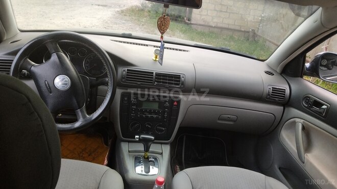 Volkswagen Passat 2004, 165,210 km - 1.8 l - Bərdə