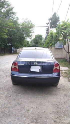 Volkswagen Passat 2004, 165,210 km - 1.8 l - Bərdə