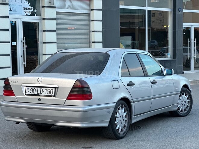 Mercedes C 180