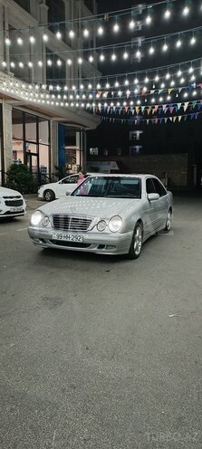 Mercedes E 320 2001, 270,000 km - 3.2 l - Bakı