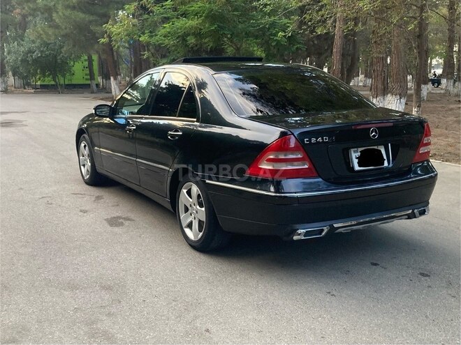 Mercedes C 240