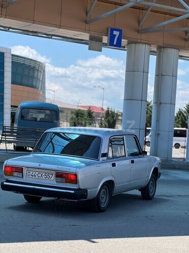 LADA (VAZ) 2107