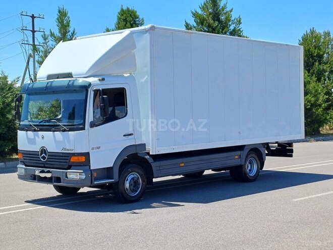 Mercedes Atego 815