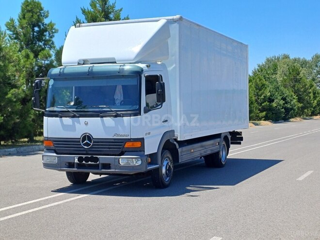 Mercedes Atego 815