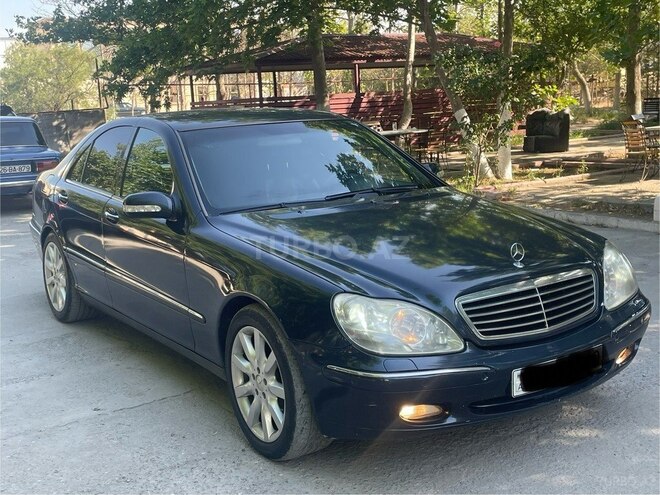 Mercedes S 320