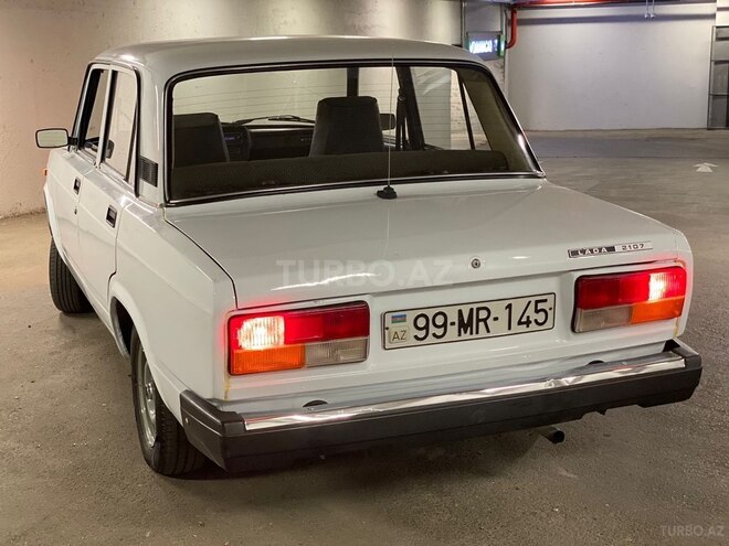 LADA (VAZ) 2107